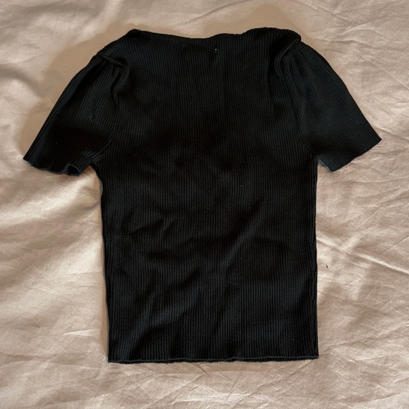 Tops - Picture 5 of 5